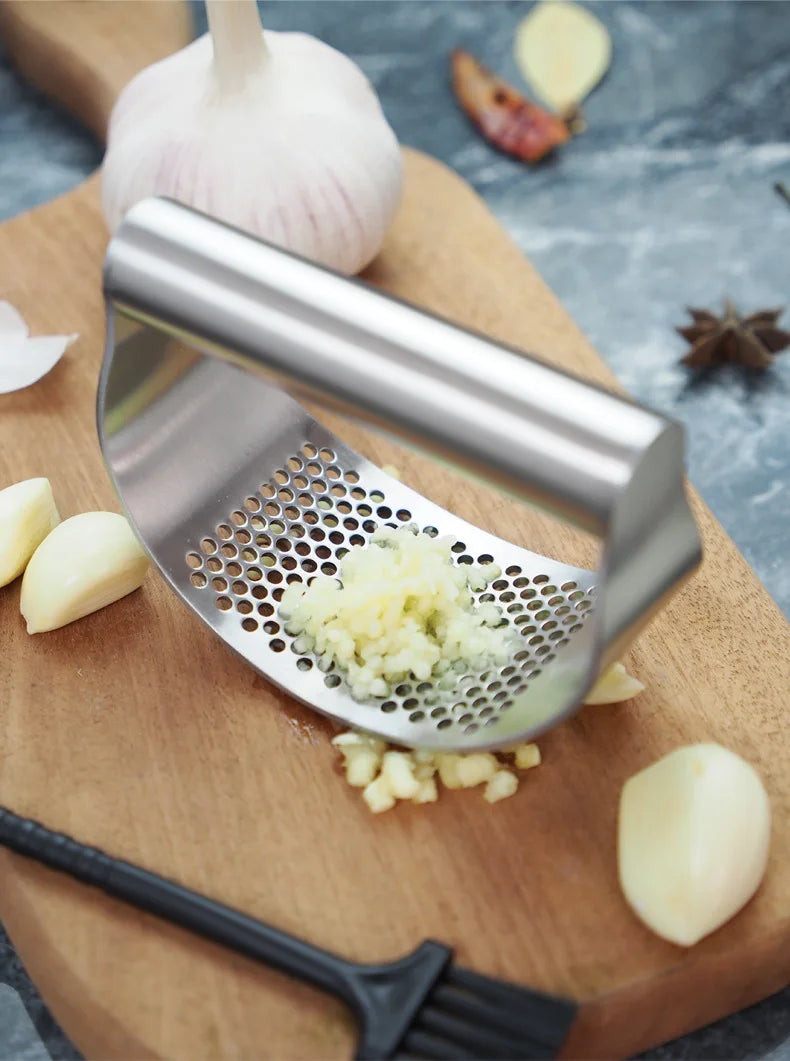 Garlic Press Rocker Stainless Steel, Garlic Mincer Tool, Sturdy Garlic Crusher Garlic Presser, Garlic Slicer & Grinder